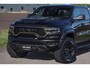 Dodge Ram TRX BLACK OPS HELLCAT | 6.2 V8 712PK SUPERCHARGER | FULLY LOADED | CARBON | BLACK ON BLACK | CREW CAB | DUBBELE CABINE | 5 PERSOONS | De specialist in Amerikaanse pick‑ups in Nederland en Europa.