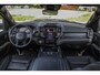 Dodge Ram DELMONICO | LIMITED NIGHT 5.7 V8 | BOM VOL | HUD | LUCHTVERING | MEEST LUXE DUBBELE CABINE | 5 PERSOONS | ROYALE STOELEN MET LUXE BEKLEDING | DC | GRIJSKENTEKEN | Z.G.A.N | EERSTE EIGENAAR | ORIGINELE NEDERLANDSE AUTO | | De specialist in Amerikaanse pick‑ups in Nederland en Europa.