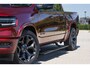 Dodge Ram DELMONICO | LIMITED NIGHT 5.7 V8 | BOM VOL | HUD | LUCHTVERING | MEEST LUXE DUBBELE CABINE | 5 PERSOONS | ROYALE STOELEN MET LUXE BEKLEDING | DC | GRIJSKENTEKEN | Z.G.A.N | EERSTE EIGENAAR | ORIGINELE NEDERLANDSE AUTO | | De specialist in Amerikaanse pick‑ups in Nederland en Europa.