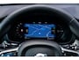 Volvo XC60 2.0 T6 Plug-in hybrid AWD Plus Dark | Adaptieve cruise control | 360° camera | Trekhaak | Stoel- en stuurverwarming | Dode hoek detectie BLIS | Panorama dak | All season banden | Google Auto |