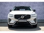 Volvo XC60 2.0 T6 Plug-in hybrid AWD Plus Dark | Adaptieve cruise control | 360° camera | Trekhaak | Stoel- en stuurverwarming | Dode hoek detectie BLIS | Panorama dak | All season banden | Google Auto |