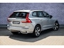 Volvo XC60 2.0 T6 Plug-in hybrid AWD Plus Dark | Adaptieve cruise control | 360° camera | Trekhaak | Stoel- en stuurverwarming | Dode hoek detectie BLIS | Panorama dak | All season banden | Google Auto |