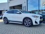 BMW X2 sDrive20i High Executive M-SPORT - PANO - HUD - TREKHAAK - LEER - CAMERA - PDC V/A - STOELVERW -