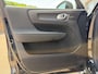 Volvo EC40 Twin Motor Ultra Black Edition 82 kWh / Treeplanken / Trekhaak / 360 Camera / Harman/Kardon / Panorama dak /