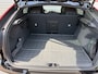 Volvo EC40 Twin Motor Ultra Black Edition 82 kWh / Treeplanken / Trekhaak / 360 Camera / Harman/Kardon / Panorama dak /