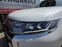Mitsubishi Outlander 2.4 PHEV Instyle 18"/Trekhaak/LED/Leder/Stoel + stuurverwarming/Dodehoek/PDC v+a/360 Camera/Apple Carplay & Android Auto