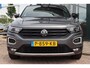 Volkswagen T-Roc 1.5 TSI Sport 149PK AUTOMAAT | Achteruitrijcamera | Airco (automatisch) | Apple Carplay/Android Auto|telefoonintegratie premium