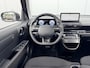Hyundai Inster Pulse 49 kWh / Demo Deal / 370 KM WLTP / Dynamische Navigatie / Achteruitrijcamera / Climate Control / Adaptive Cruise Control / Verschuifbare Achterbank / Leder Stuurwiel / 15 Inch Lichtmetaal /