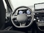 Hyundai Inster Pulse 49 kWh / Demo Deal / 370 KM WLTP / Dynamische Navigatie / Achteruitrijcamera / Climate Control / Adaptive Cruise Control / Verschuifbare Achterbank / Leder Stuurwiel / 15 Inch Lichtmetaal /