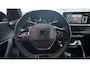 Peugeot e-2008 54KWH 156PK GT PACK AUTOMAAT / NAVI / LEDER / CLIMA / LED / PDC / 17" LMV / KEYLESS / ALCANTARA / WINTERPAKKET / 360° CAMERA / CRUISECONTROL / 1E EIGENAAR / NIEUWSTAAT !!