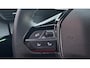 Peugeot e-2008 54KWH 156PK GT PACK AUTOMAAT / NAVI / LEDER / CLIMA / LED / PDC / 17" LMV / KEYLESS / ALCANTARA / WINTERPAKKET / 360° CAMERA / CRUISECONTROL / 1E EIGENAAR / NIEUWSTAAT !!