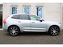 Volvo XC60 T5 Automaat MOMENTUM | Panoramadak | Semi elek. trekhaak | Dealer-onderhouden | Lederen bekleding | Keyless entry | Elek. bed. bestuurdersstoel met geheugen | Achteruitrij camera | Verwarmbare voorstoelen | Verwarmbaar stuurwiel | Cruise control | Elektrische achterklep | Navigatie | Apple carplay