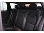 Volvo XC60 T5 Automaat MOMENTUM | Panoramadak | Dealer-onderhouden | Lederen bekleding | Keyless entry | Semi elek. trekhaak | Elek. bed. bestuurdersstoel met geheugen | Achteruitrij camera | Verwarmbare voorstoelen | Verwarmbaar stuurwiel | Cruise control | Elektrische achterklep | Navigatie | Apple carplay
