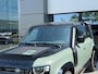 Land Rover Defender 110 P300e Trophy Edition Keswick Green | El. trekhaak | Koelbox | Koel/verwarmbare voorstoelen | Pano | Unieke Trophy Edition