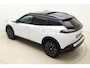 Peugeot e-2008 EV GT Pack 50 kWh SOH 91,25% l 1e Eigenaar l Alcantara l Schuif-Kanteldak l Full-LED l Apple Carplay & Android Auto l DAB l Bluetooth l Keyless l Navigatie