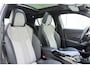 Peugeot e-2008 EV GT Pack 50 kWh SOH 91,25% l 1e Eigenaar l Alcantara l Schuif-Kanteldak l Full-LED l Apple Carplay & Android Auto l DAB l Bluetooth l Keyless l Navigatie