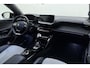 Peugeot e-2008 EV GT Pack 50 kWh SOH 91,25% l 1e Eigenaar l Alcantara l Schuif-Kanteldak l Full-LED l Apple Carplay & Android Auto l DAB l Bluetooth l Keyless l Navigatie