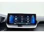 Peugeot e-2008 EV GT Pack 50 kWh SOH 91,25% l 1e Eigenaar l Alcantara l Schuif-Kanteldak l Full-LED l Apple Carplay & Android Auto l DAB l Bluetooth l Keyless l Navigatie
