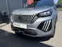 Peugeot 2008 145pk Hybrid GT (360gr Camera - Keyless Entry - LED - Parkeersensoren V+A - Adaptieve Cruise Controle - 17"incl 4S - Draadloos laden - Automatische Airco)