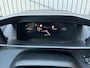 Peugeot 2008 145pk Hybrid GT (360gr Camera - Keyless Entry - LED - Parkeersensoren V+A - Adaptieve Cruise Controle - 17"incl 4S - Draadloos laden - Automatische Airco)
