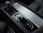Volvo V60 B3 177pk R-Design / Harman&Kardon Audio / Elektr. Bestuurdersstoel / Stoel + Stuurw. Verwarming / Adapt. Cruise Control / 19'' / Getint glas /