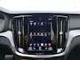 Volvo V60 B3 177pk R-Design / Harman&Kardon Audio / Elektr. Bestuurdersstoel / Stoel + Stuurw. Verwarming / Adapt. Cruise Control / 19'' / Getint glas /