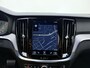 Volvo V60 B3 177pk R-Design / Harman&Kardon Audio / Elektr. Bestuurdersstoel / Stoel + Stuurw. Verwarming / Adapt. Cruise Control / 19'' / Getint glas /