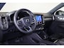 Volvo EX40 Performance Ultra Black Edition 82 kWh - Panorama/schuifdak - IntelliSafe Assist & Surround - 360º Camera - Harman/Kardon audio - Verwarmde voorstoelen, stuur & achterbank - Parkeersensoren voor & achter - Elektr. bedienb. voorstoelen met geheugen links - Warmtepomp - Extra getint glas - 20' LMV