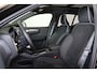 Volvo EX40 Performance Ultra Black Edition 82 kWh - Panorama/schuifdak - IntelliSafe Assist & Surround - 360º Camera - Harman/Kardon audio - Verwarmde voorstoelen, stuur & achterbank - Parkeersensoren voor & achter - Elektr. bedienb. voorstoelen met geheugen links - Warmtepomp - Extra getint glas - 20' LMV