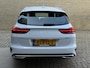 Kia Ceed Sportswagon 1.6 GDI PHEV DynamicLine | Facelift | Navigatie | Adaptieve cruise | Camera | Stoel&stuurverwarming | Apple CarPlay | Climate control | 16 inch velgen | Keyless | LED | DAB | Volledig onderhouden