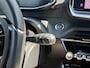 Peugeot e-2008 EV GT 54 kWh Achteruitrijcamera | Vol leder | Adaptive Cruise | Carplay | Dode hoek | Lichtmetalen velgen |