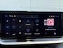 Peugeot e-2008 EV GT 54 kWh Achteruitrijcamera | Vol leder | Adaptive Cruise | Carplay | Dode hoek | Lichtmetalen velgen |
