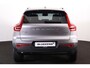 Volvo XC40 B4 Plus Dark - IntelliSafe Assist & Surround - 360º Camera - Harman/Kardon audio - Verwarmde voorstoelen & stuur - Parkeersensoren voor & achter - Elektr. bedienb. voorstoelen met geheugen links - Draadloze tel. lader - Standkachel - Extra getint glas - 18' LMV