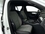 Volvo XC40 T2 Momentum Business | Park assist | Climate control | Cruise control | Navigatie