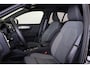 Volvo XC40 B3 Plus Black Edition - IntelliSafe Assist & Surround - 360º Camera - Harman/Kardon audio - Verwarmde voorstoelen & stuur - Parkeersensoren voor & achter - Elektr. bedienb. voorstoelen met geheugen links - Draadloze tel. lader - Standkachel - Extra getint glas - 20' LMV