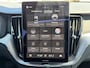 Volvo XC60 2.0 T8 Plug-in hybrid AWD Ultra Black Edition Exec | Trekhaak | 22'' Velgen | Extra getint glas | Stoel ventilatie | Audio high end |