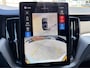 Volvo XC60 2.0 T8 Plug-in hybrid AWD Ultra Black Edition Exec | Trekhaak | 22'' Velgen | Extra getint glas | Stoel ventilatie | Audio high end |