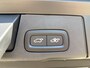 Volvo XC60 MY27 2.0 T8 Plug-in hybrid AWD Ultra Black Edition Exec | Trekhaak | Bowers & Wilkins audio | 22'' Velgen | Stoel ventilatie en massage | 360 camera