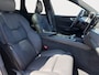 Volvo XC60 MY27 2.0 T8 Plug-in hybrid AWD Ultra Black Edition Exec | Trekhaak | Bowers & Wilkins audio | 22'' Velgen | Stoel ventilatie en massage | 360 camera