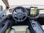 Volvo XC60 2.0 T8 Plug-in hybrid AWD Ultra Black Edition Exec | Trekhaak | 22'' Velgen | Extra getint glas | Stoel ventilatie | Audio high end |