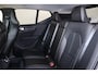 Volvo XC40 B3 Plus Dark - IntelliSafe Assist & Surround - 360º Camera - Harman/Kardon audio - Verwarmde voorstoelen & stuur - Parkeersensoren voor & achter - Elektr. bedienb. voorstoelen met geheugen links - Draadloze tel. lader - Standkachel - Extra getint glas - 18' LMV