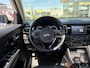 Kia Niro Hybrid 1.6 GDi Edition / Automaat / NL-Auto / Schuif-Kanteldak / Stuur-/Stoelverwarming / Cruise-Control / Apple-Carplay & Android-Auto / Trekhaak / Radio-Bluetooth / Navi / Camera / PDC-Achter / 18'' LMV / ENZ.