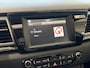Kia Niro Hybrid 1.6 GDi Edition / Automaat / NL-Auto / Schuif-Kanteldak / Stuur-/Stoelverwarming / Cruise-Control / Apple-Carplay & Android-Auto / Trekhaak / Radio-Bluetooth / Navi / Camera / PDC-Achter / 18'' LMV / ENZ.