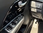 Kia Niro Hybrid 1.6 GDi Edition / Automaat / NL-Auto / Schuif-Kanteldak / Stuur-/Stoelverwarming / Cruise-Control / Apple-Carplay & Android-Auto / Trekhaak / Radio-Bluetooth / Navi / Camera / PDC-Achter / 18'' LMV / ENZ.