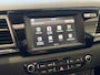 Kia Niro Hybrid 1.6 GDi Edition / Automaat / NL-Auto / Schuif-Kanteldak / Stuur-/Stoelverwarming / Cruise-Control / Apple-Carplay & Android-Auto / Trekhaak / Radio-Bluetooth / Navi / Camera / PDC-Achter / 18'' LMV / ENZ.