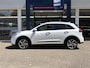 Kia Niro Hybrid 1.6 GDi Edition / Automaat / NL-Auto / Schuif-Kanteldak / Stuur-/Stoelverwarming / Cruise-Control / Apple-Carplay & Android-Auto / Trekhaak / Radio-Bluetooth / Navi / Camera / PDC-Achter / 18'' LMV / ENZ.