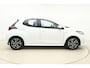 Toyota Yaris 1.5 Hybrid Dynamic Stoelverwarming l Camera l Climate Control l Cruise Control l DAB l Keyless Entry & Start l LED l Lichtmetalen Velgen