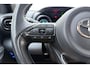 Toyota Yaris 1.5 Hybrid Dynamic Stoelverwarming l Camera l Climate Control l Cruise Control l DAB l Keyless Entry & Start l LED l Lichtmetalen Velgen