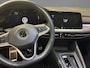 Volkswagen Golf 1.0 eTSI 110pk DSG Life Business · Camera · Stoelverwarming · Apple/Android Car Play · Dodehoeksensor · Trekhaak afneembaar · 18'' velgen · Elektrische stoelverstelling