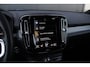 Volvo XC40 1.5 T5 Recharge R-Design | Panoramadak | Trekhaak | Stoelverwarming | Camera |
